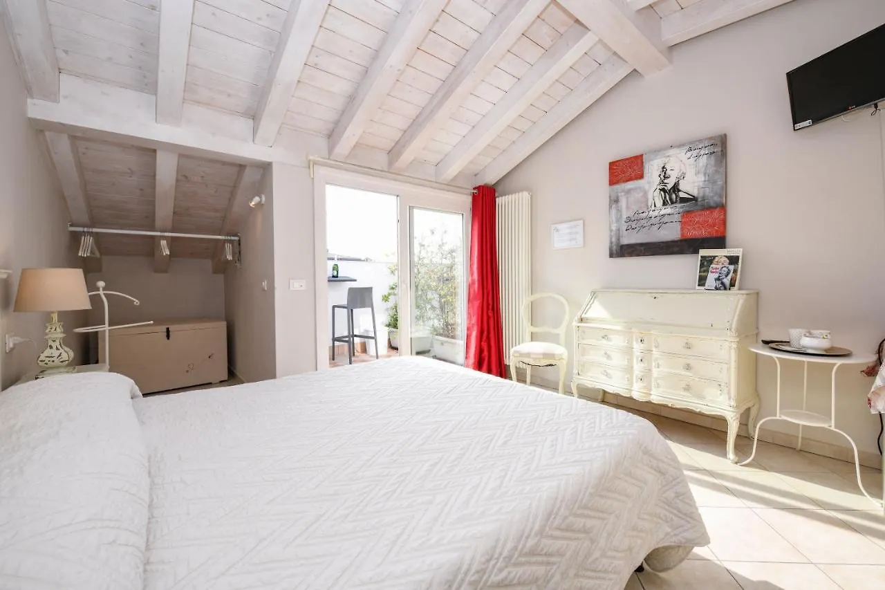 Le Reve - Lake View Rooms Sirmione 0*,
