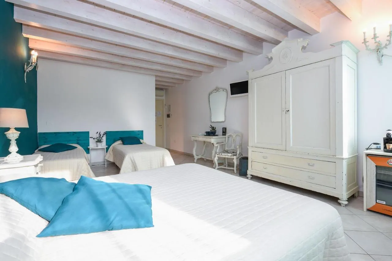 Le Reve - Lake View Rooms Sirmione Italien