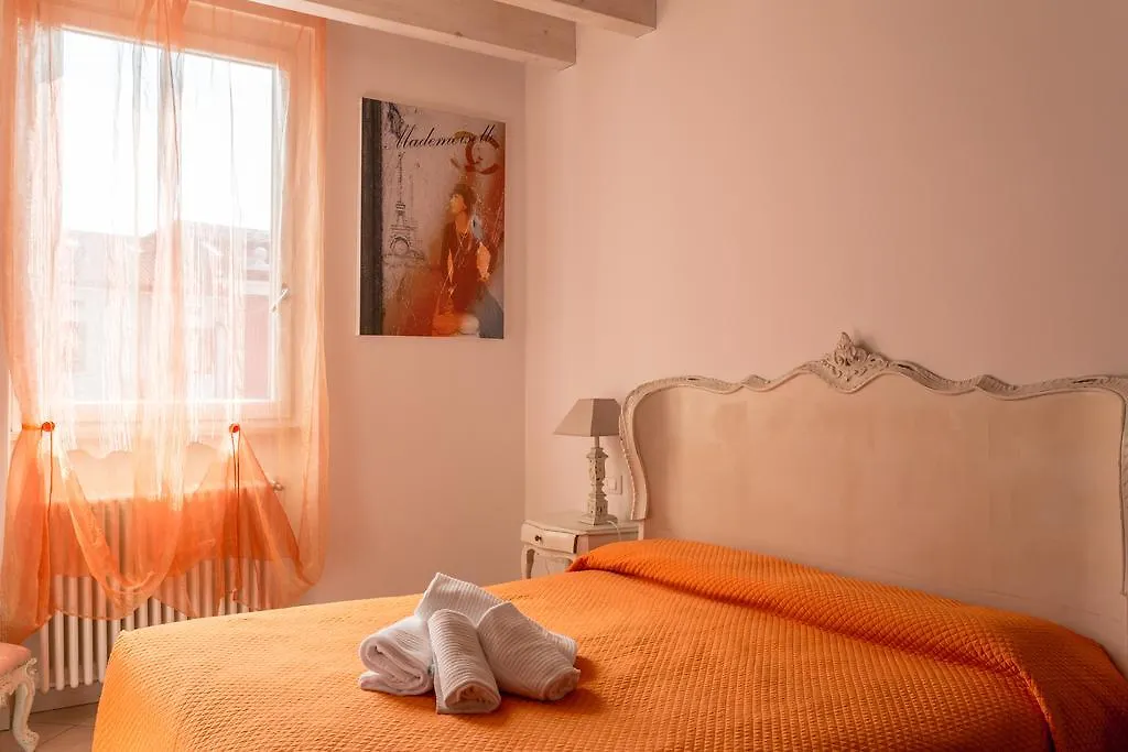 Le Reve - Lake View Rooms Sirmione Bed & Breakfast