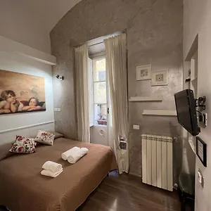 https://morelli-rooms.it-romehotels.com