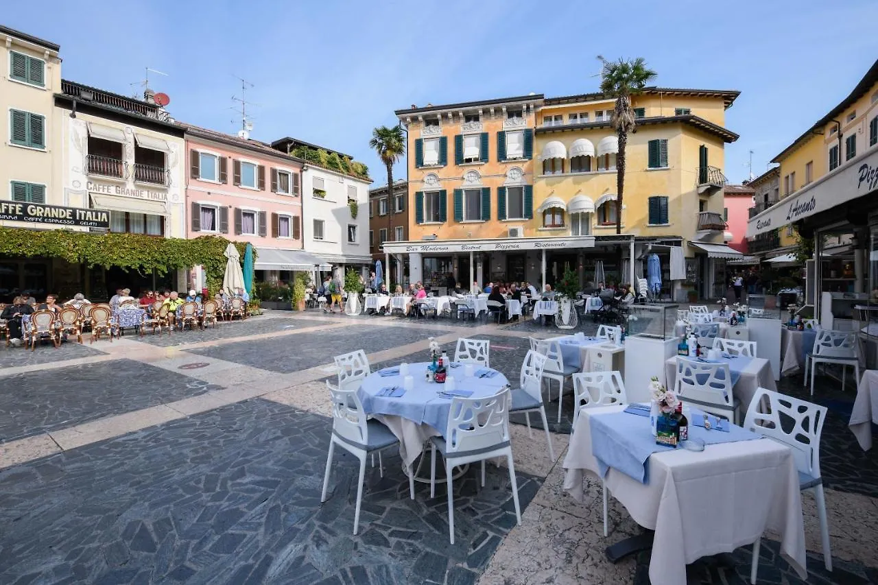 Le Reve - Lake View Rooms Sirmione Bed & Breakfast